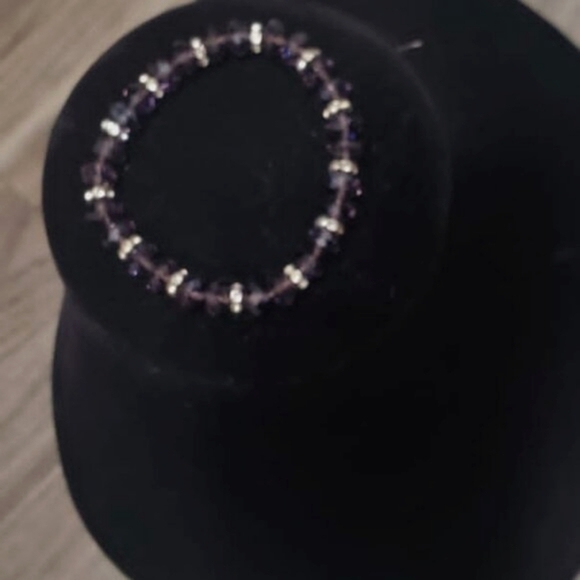 4/$20💃Crystal Beads Elastic Bracelet.🌴 - Picture 2 of 3